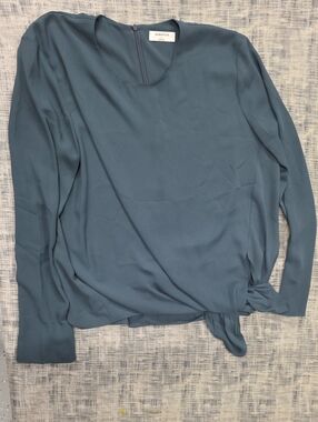 Babaton Slate-Blue Knot Hem Long Sleeve Blouse